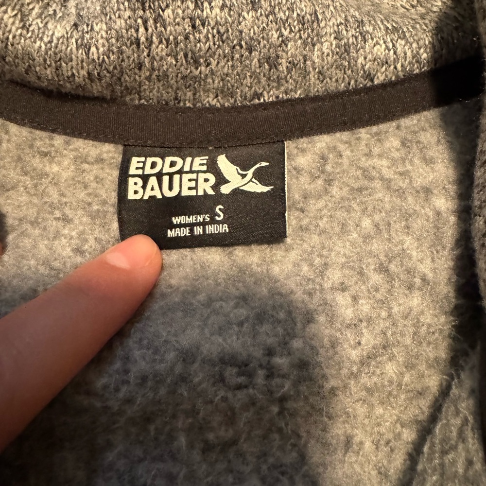 Eddie Bauer Gray Buttoned Crewneck Sweater - Picture 10 of 10